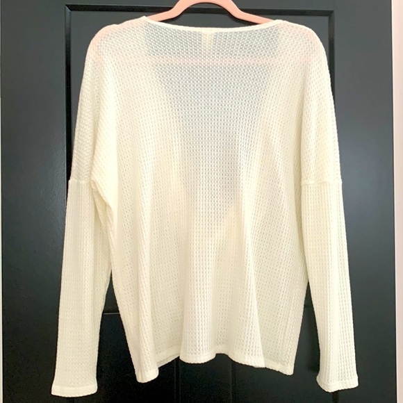 Lazy Sundays Women’s  Top. Scooped Draping, Asymmetrical Hem. Size Medium - Picture 5 of 9